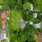 Ideal location in Kobuchizawa town with a vast site and a spectacular view of the Southern Alps.