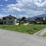 Within walking distance of Nagasaka Station, ideal southern slope with a panoramic view of the Southern Alps.