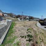 Within walking distance of Nagasaka Station, ideal southern slope with a panoramic view of the Southern Alps.