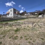 Within walking distance of Nagasaka Station, ideal southern slope with a panoramic view of the Southern Alps.