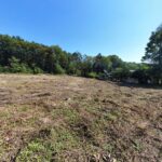 【土地】八ヶ岳南麓、甲斐小泉駅上に広がる別荘地、林間から南アルプスを望む