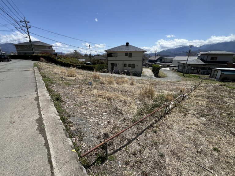 【駅徒歩10分、南アルプスを一望する陽だまりの南傾斜地】