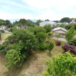 【中古物件】高原大橋入口交差点すぐ、広大な敷地で多目的に活用可能