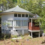 【中古物件】吹き抜けが生み出す開放感。 一部リフォーム済み、アトリエのある住まい。