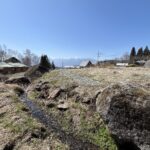 【土地】南アルプスを望む、ゆとりの農地付き分譲地。 小川のせせらぎに癒される、大泉町谷戸の暮らし。
