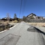 【土地】南アルプスを望む、ゆとりの農地付き分譲地。 小川のせせらぎに癒される、大泉町谷戸の暮らし。