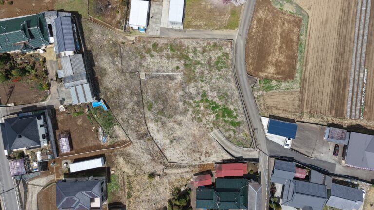 【土地】八ヶ岳を背に、高台の中腹へ。 駅徒歩圏で叶える、眺望とゆとりの暮らし。