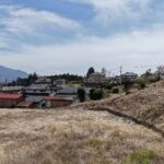 【土地】八ヶ岳を背に、高台の中腹へ。 駅徒歩圏で叶える、眺望とゆとりの暮らし。