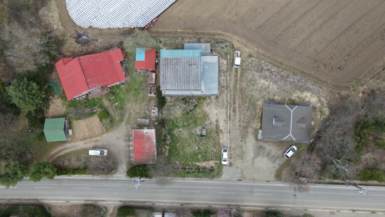 【中古物件】野辺山駅徒歩8分。 畑と山々が織りなす、圧巻のロケーションに住まう。