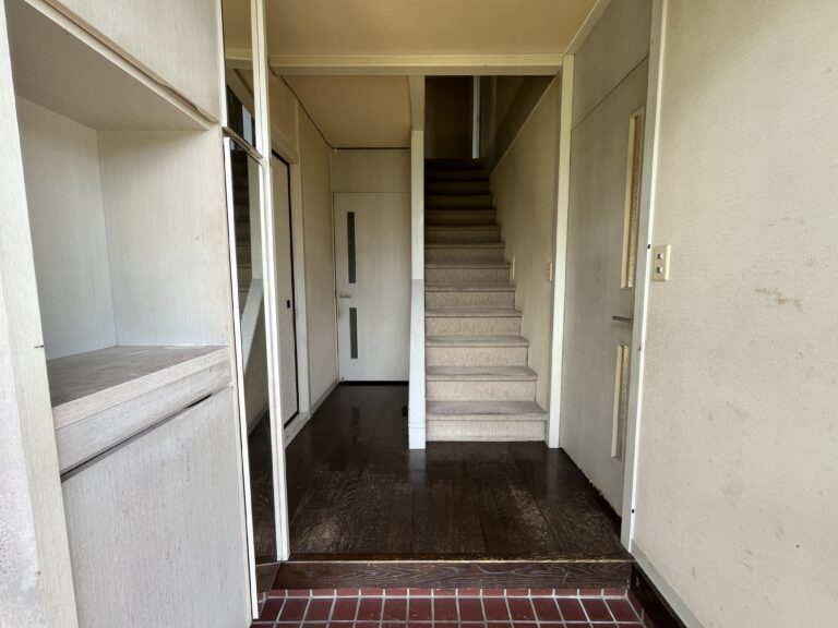 【中古物件】長坂駅徒歩圏、需要を見据えた一棟。 ミサワホーム施工、住むも貸すも選べる住まい。