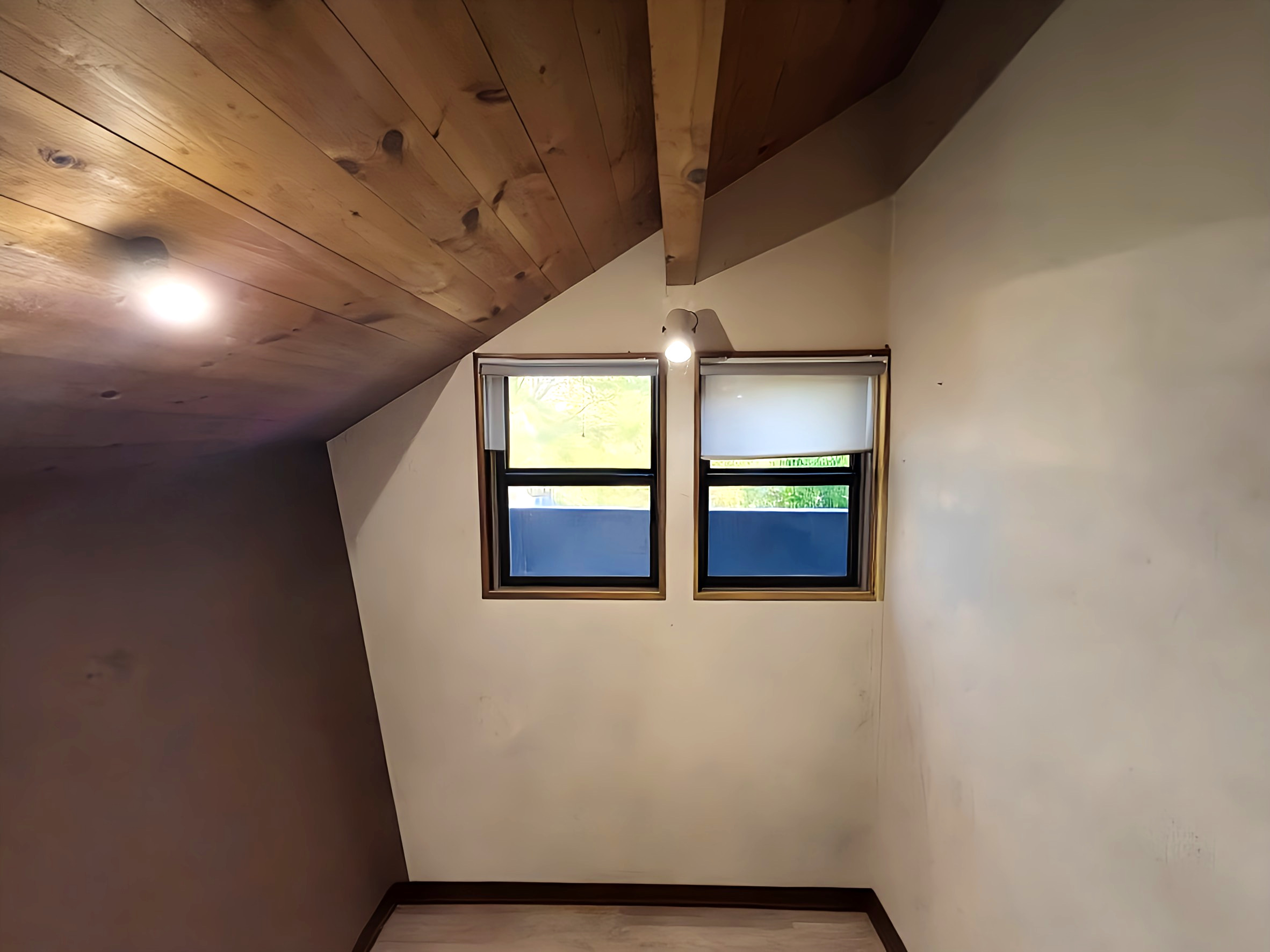 【中古物件】木々に包まれた静かな住環境。 木のぬくもりを感じる、3LDK＋地下室付きの住まい。