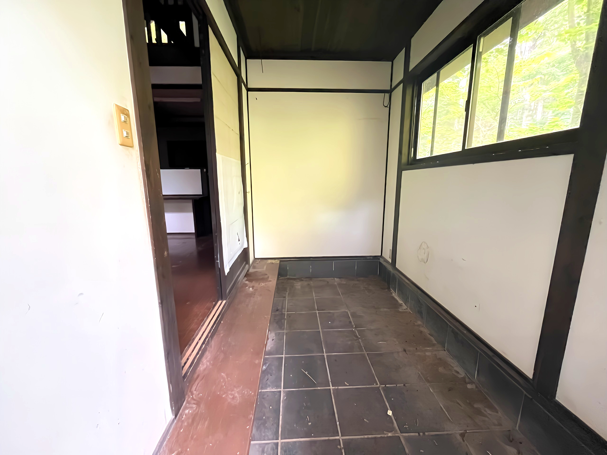【中古物件】山の中にひっそりと佇む、囲炉裏のある一軒家。