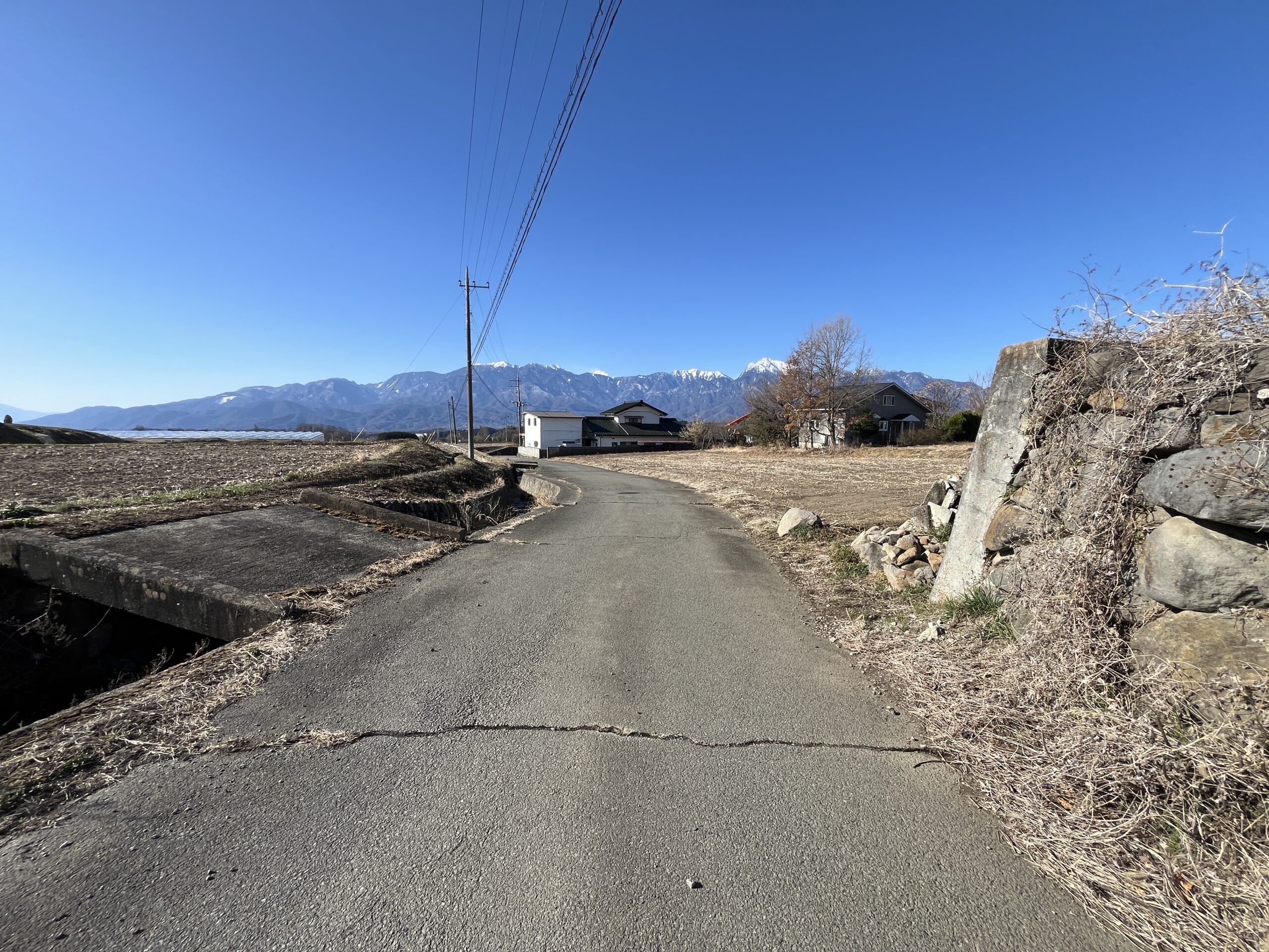 【土地】富士山・南アルプス・八ヶ岳を一望。 田園風景とともに暮らす、谷戸の特等席。