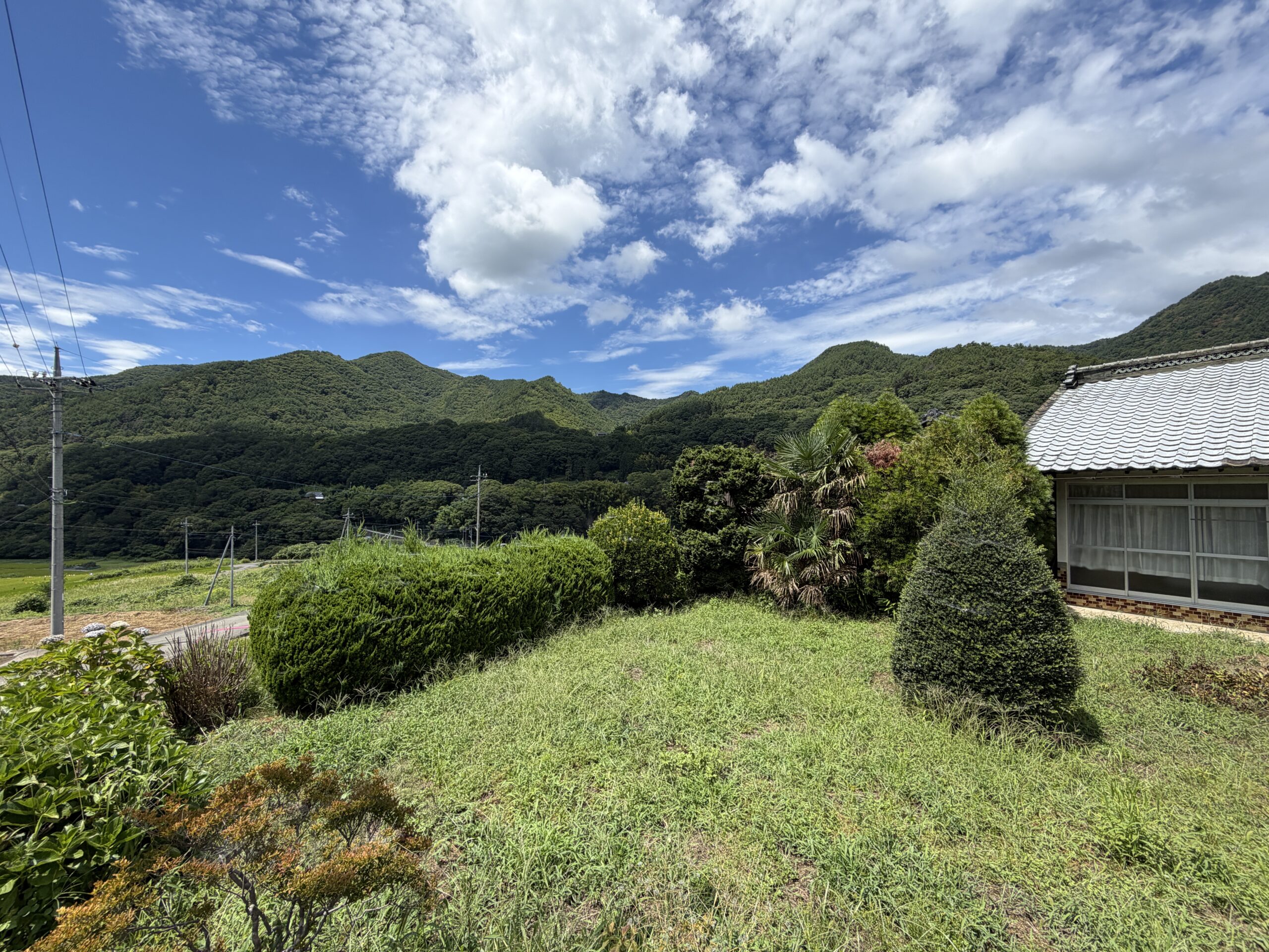 【中古物件】高台から田園と南アルプスを望む。 里山の風景に溶け込む、趣ある古民家。