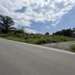 【土地】八ヶ岳を背に、南アルプスを望む。 陽当たりと開放感に恵まれた、白井沢の平坦地。