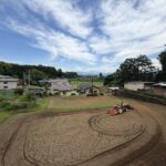 【土地】駅徒歩圏、高台の特等席。 山々を借景に、竹林が彩る風情ある一画。