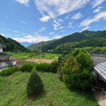 【中古物件】高台から田園と南アルプスを望む。 里山の風景に溶け込む、趣ある古民家。