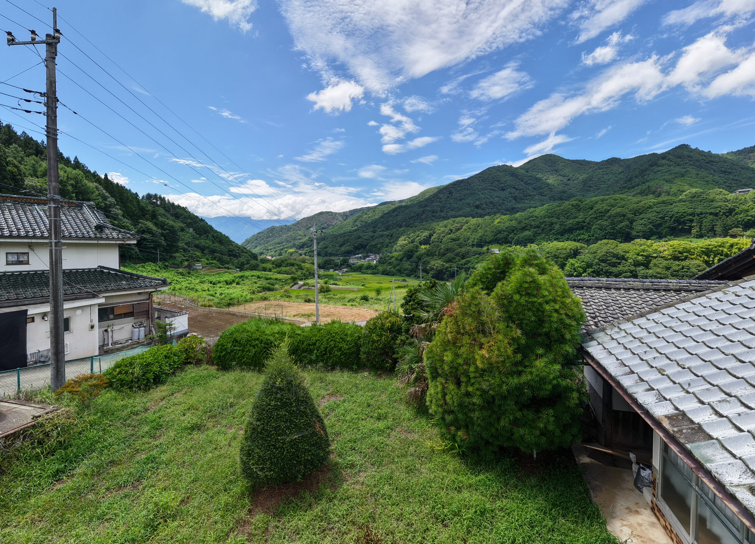 【中古物件】高台から田園と南アルプスを望む。 里山の風景に溶け込む、趣ある古民家。