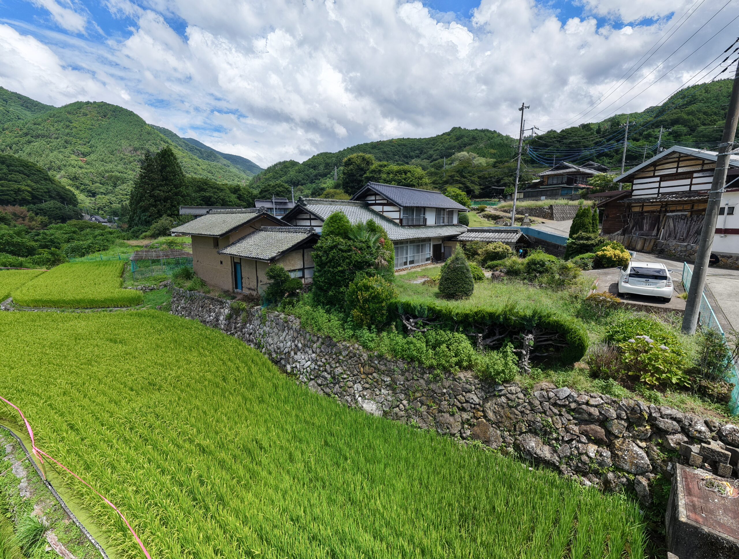 【中古物件】高台から田園と南アルプスを望む。 里山の風景に溶け込む、趣ある古民家。