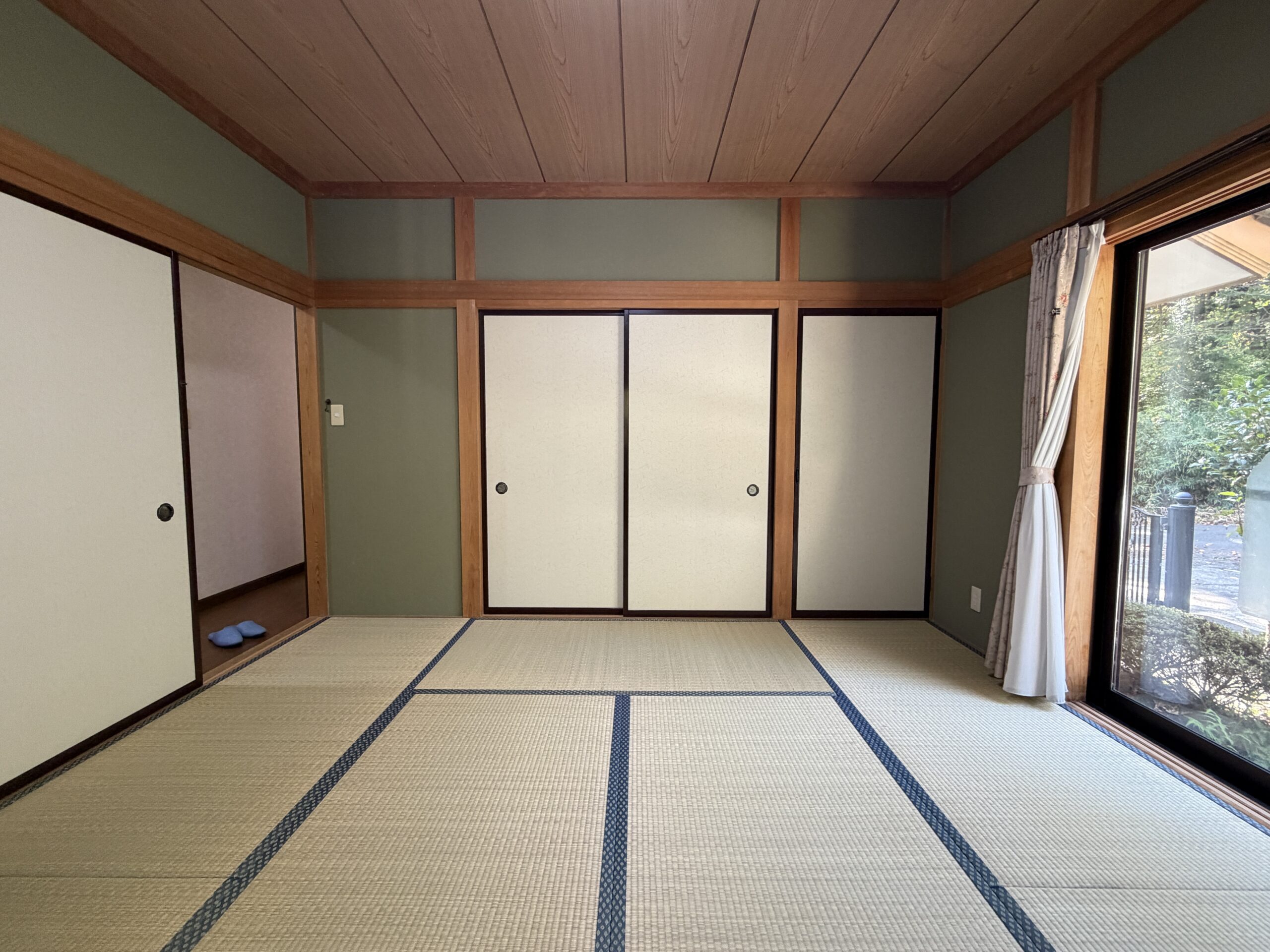 【中古物件】高台から望む、田園風景と雄大な山々。 開放感と暮らしやすさを兼ね備えた、プライベート性の高い一邸。