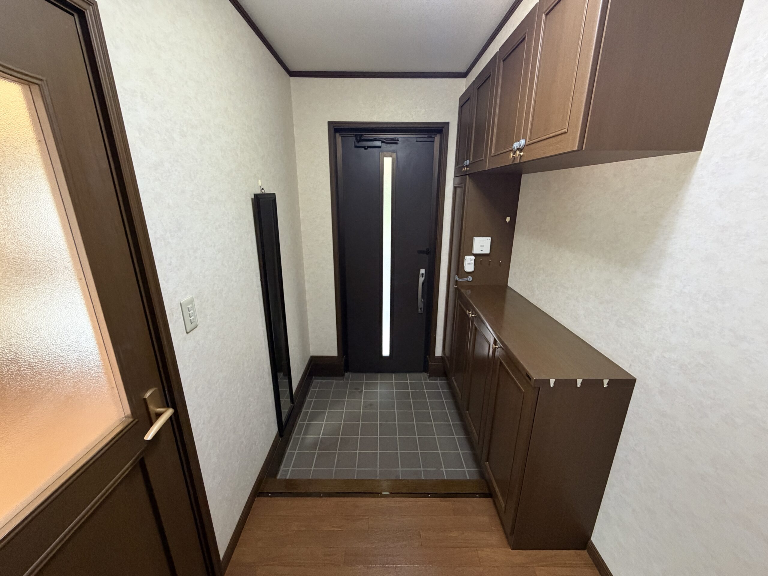 【中古物件】高台から望む、田園風景と雄大な山々。 開放感と暮らしやすさを兼ね備えた、プライベート性の高い一邸。