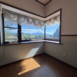 【中古物件】高台から望む、田園風景と雄大な山々。 開放感と暮らしやすさを兼ね備えた、プライベート性の高い一邸。