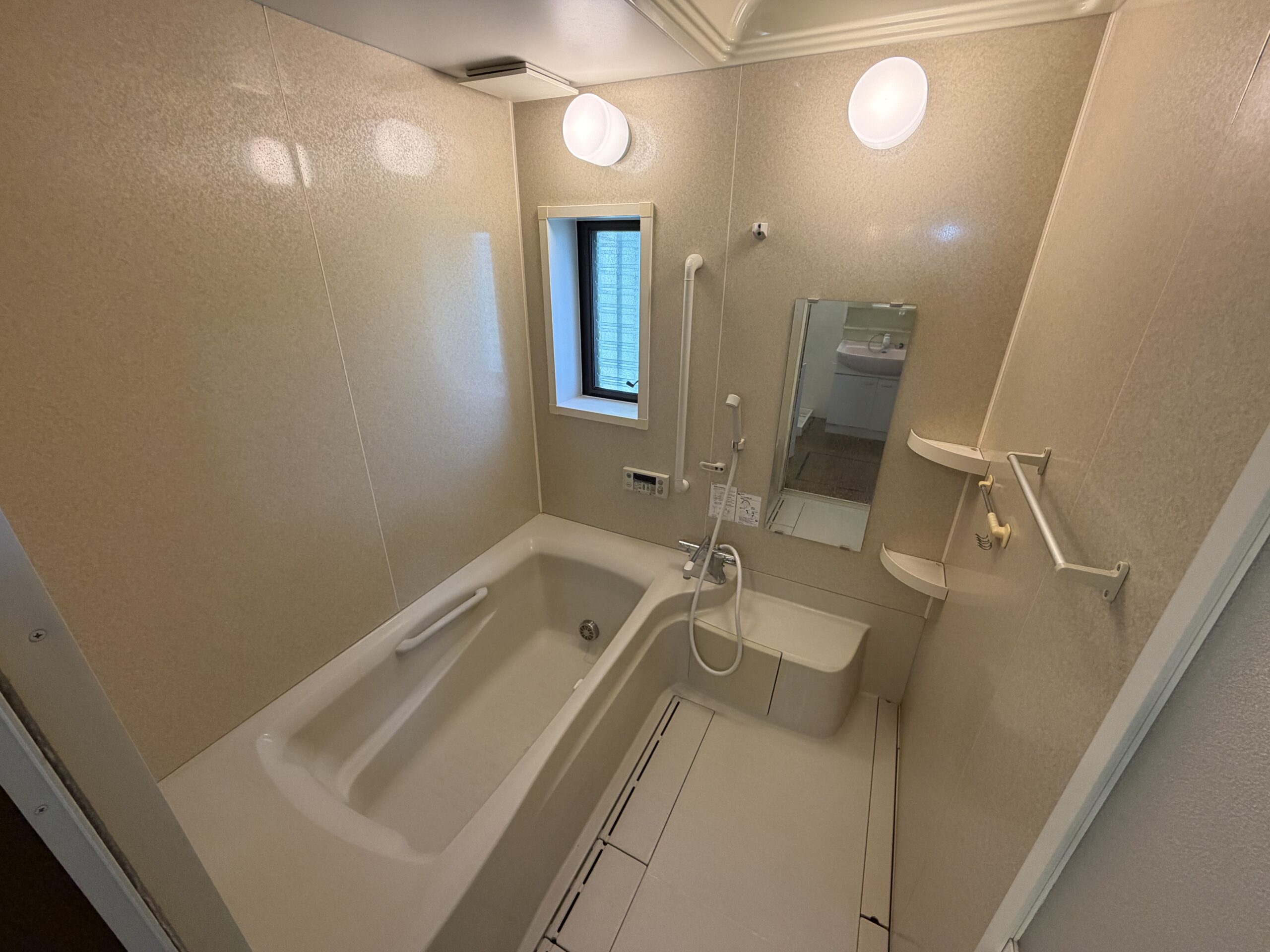 【中古物件】高台から望む、田園風景と雄大な山々。 開放感と暮らしやすさを兼ね備えた、プライベート性の高い一邸。