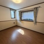 【中古物件】高台から望む、田園風景と雄大な山々。 開放感と暮らしやすさを兼ね備えた、プライベート性の高い一邸。