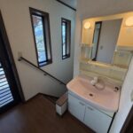 【中古物件】高台から望む、田園風景と雄大な山々。 開放感と暮らしやすさを兼ね備えた、プライベート性の高い一邸。