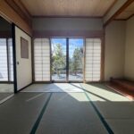 【中古物件】山並みを望む開放感と、日本家屋ならではの趣。 和のぬくもりを残して再生した、リフォーム済み5LDK。