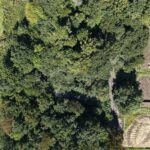 【土地】道路より一段高い、富士山を望む開放的な土地。 ゆとりある敷地と眺望を楽しむ、村山西割の一画