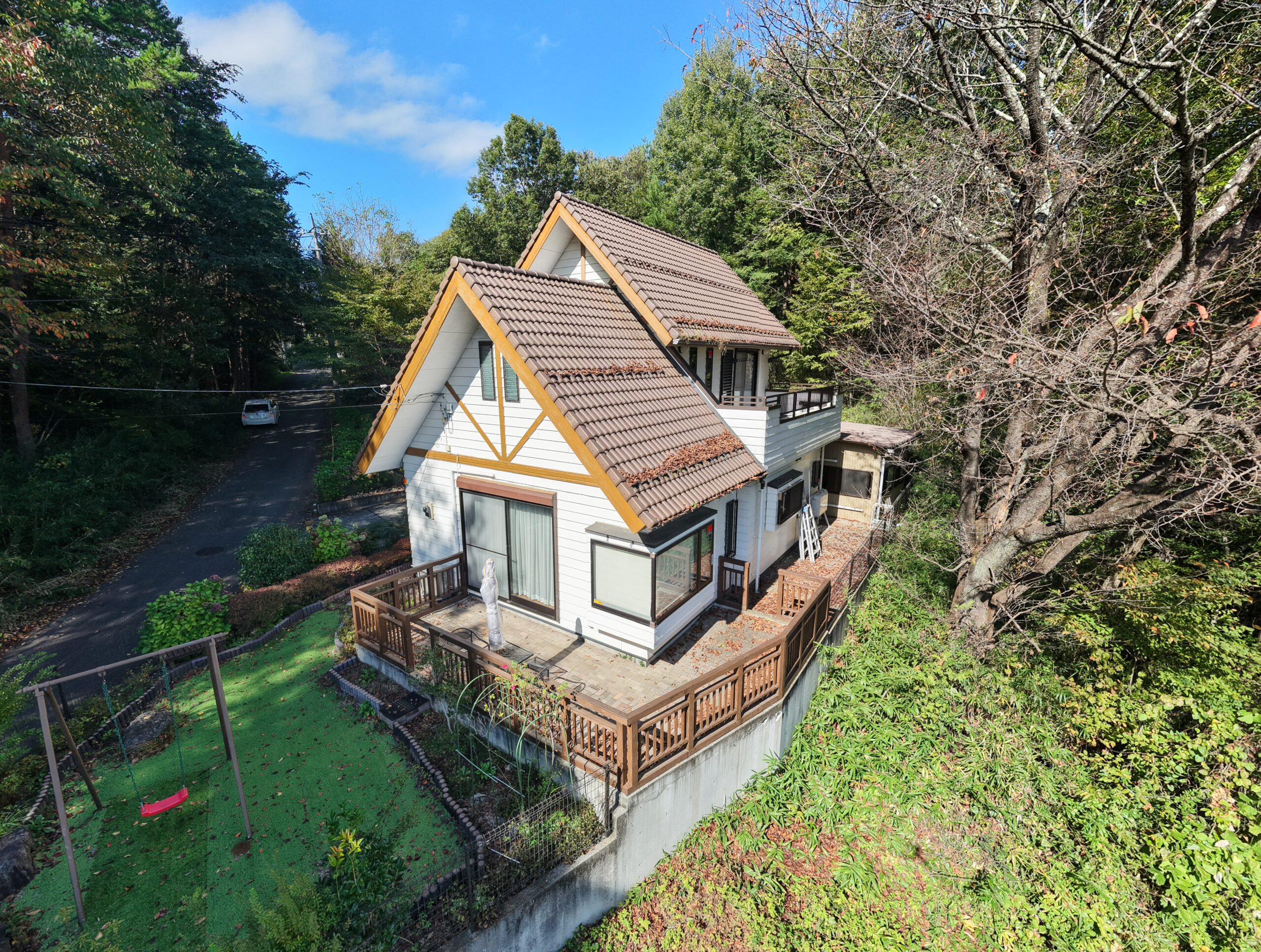 【中古物件】高台から望む、田園風景と雄大な山々。 開放感と暮らしやすさを兼ね備えた、プライベート性の高い一邸。